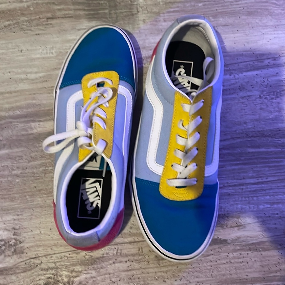 Wore Twice and never touched them again.